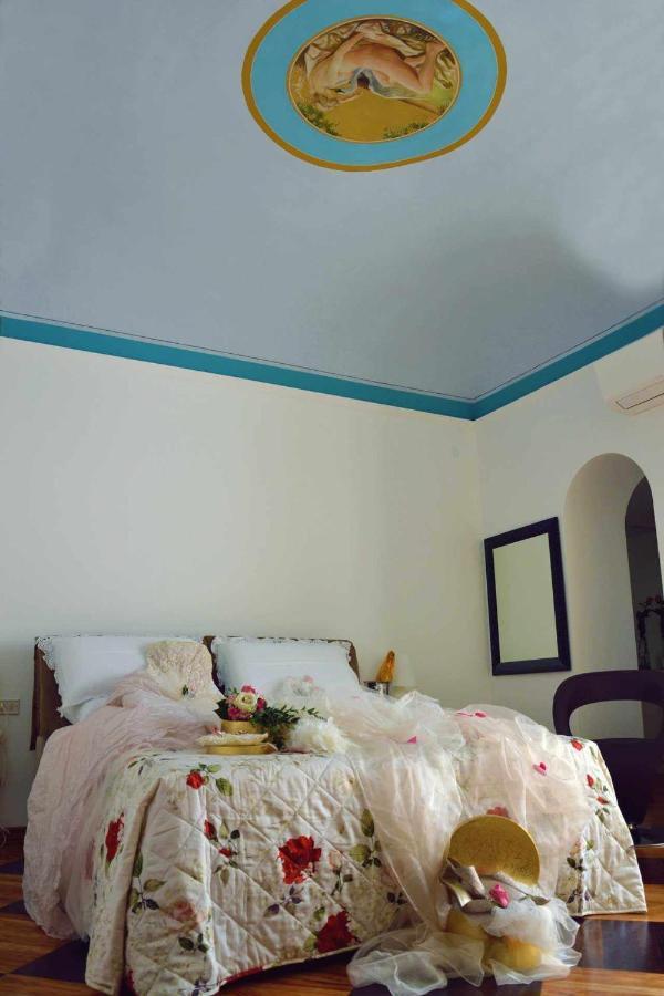 Beb Cornelia Bed & Breakfast อาตริ ภายนอก รูปภาพ