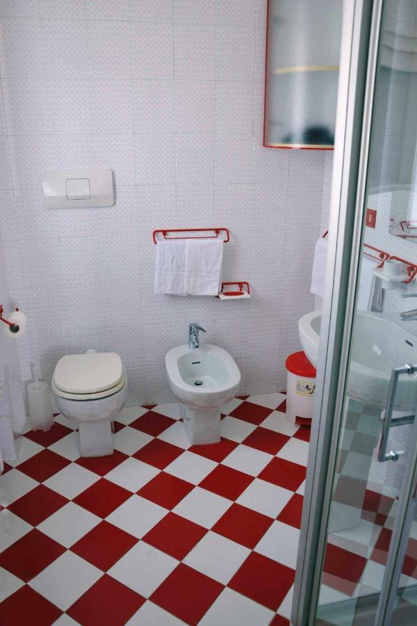 Beb Cornelia Bed & Breakfast อาตริ ภายนอก รูปภาพ
