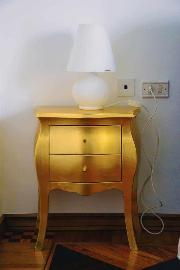 Beb Cornelia Bed & Breakfast อาตริ ภายนอก รูปภาพ