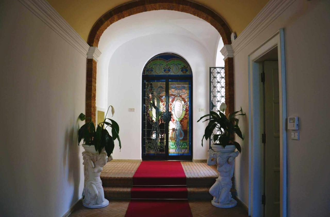 Beb Cornelia Bed & Breakfast อาตริ ภายนอก รูปภาพ